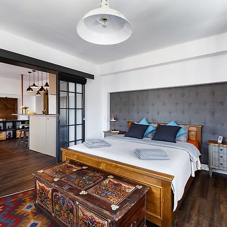 Bohemian Old Town Boutique Apartment Bucharest Luaran gambar